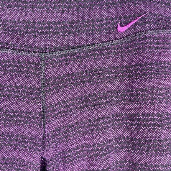 Nike Purple Legend Dri-fit Cotton Zig
Dot Printed Women's Capris Small - Picture 6 of 6